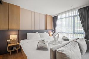 1524 Beachfront Wyndham Gardens Condo Naithon