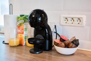 Charming French Getaway Spacious Apartment with Garden and Parking