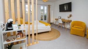 Marina Apartments 23 22