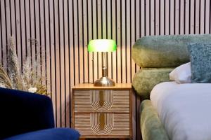 Modern Duplex - 5 rooms - Paris City Center