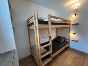 Studio cabine rénové 4 pers au pied des pistes avec balcon - Tignes Val Claret - FR-1-502-578