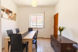 B63 - Corner Street Historic Center