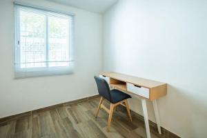 Casita Walk to Surf and Town