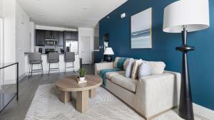 Landing Modern 1BD Pool Gym