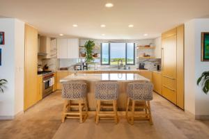 Encanto Oceanview 4BR Private Pool cooking service