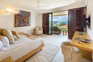 Encanto Oceanview 4BR Private Pool cooking service