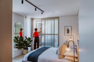 Elegant Green Point Apartment - The Blom Collection