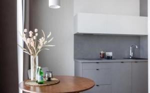 Liberty Square Deluxe