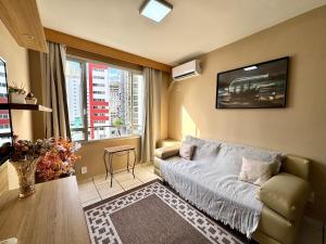 2 Dorm - Frente ao Shopping - Av Brasil