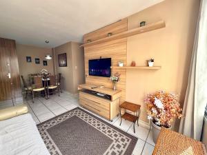 2 Dorm - Frente ao Shopping - Av Brasil