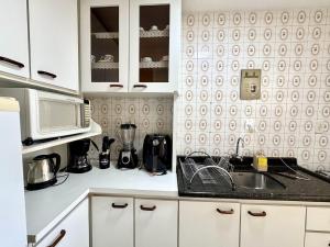 2 Dorm - Frente ao Shopping - Av Brasil