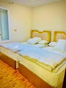 علي البحر جمب فندق ورده العاصره