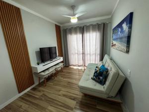 Apto lindo 2 dorm perto de tudo na praia da Enseada Guarujá