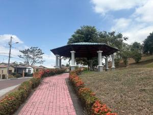 Hermosa Casa En Opalo