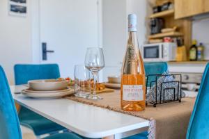 Uriels - 1 Bedroom Penthouse by Solea