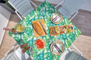 Uriels - 1 Bedroom Penthouse by Solea