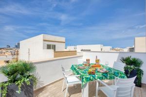 Uriels - 1 Bedroom Penthouse by Solea