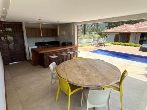 Casa 09 Monte Boa Vista - Refúgio com Piscina Privativa, Sauna e Vista das Montanhas