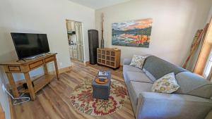 Aspen Place River Access & Ping Pong