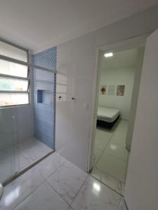 Apt gigante em frente a praia