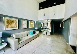 Flat in Ribeiro de Brito - Edf Golden Shopping