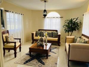 360 View House with Private Pool Jacuzzi and Terrace