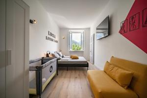 Renzo & Lucia Lakefront Suites with Stunning Views of Lake Como