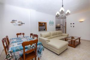 B79 - Casa Gama Avenue in Lagos