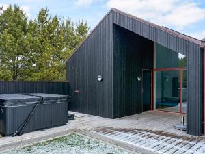 10 person holiday home in Jerup-By Traum