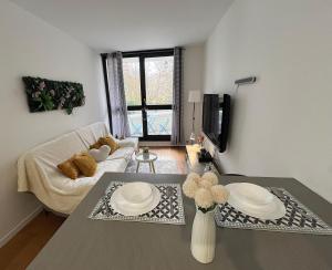 Chambre Rivage, Paris, Créteil Soleil, Lac