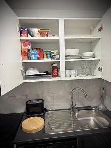 Modern Studio with Free Parking Near City Airport and ExCeL