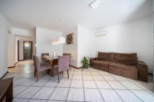 Amplo e aconchegante 100m da praia RA6386