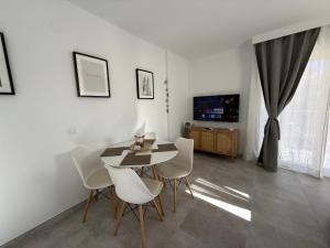 Jupiter 14 Street View