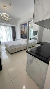 Anderson Benson Conecting Pakuwon mall