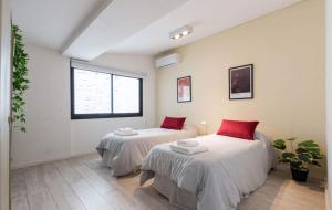 MOT Villa Embajada - 16 pax Deluxe House Belgrano