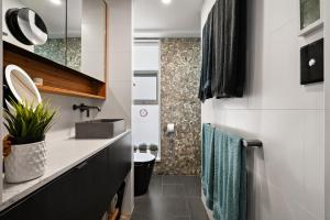 Belle Escapes - Sands and Timber