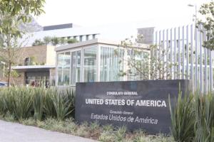 Hermosa casa en Santa Catarina, a 9 minutos del consulado,15 minutos fundidora, paseo Santa Lucía, cómoda, ubicación privilegiada, gym, equipada