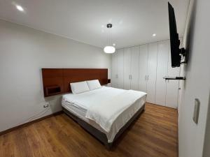 2 Bedroom Miraflores Apartment Down Town