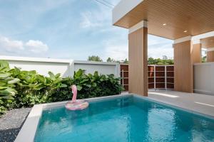 Minimalistic Pool Villa