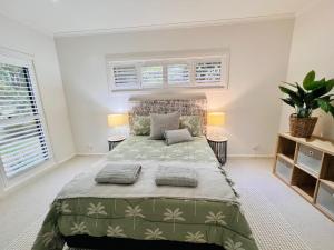 Oasis by the Bay - 4 bedroom Beach House