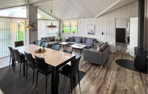 5 Bedroom Amazing Home In Sydals