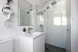 Convenient Double Ensuite Room - Peakhurst