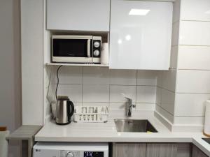 Moderno Dpto Santiago centro Metro los Héroes y República