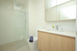 VTA - Stylish CBD 1BR Retreat - Walk to Market