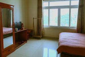 Hòa An Hotel- motorbike rental