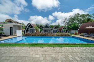 Twin Room w Kitchen & Pool in Uluwatu - T2