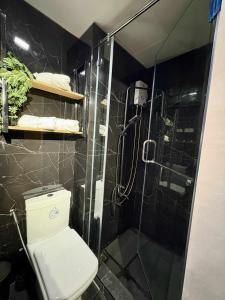 Cozy Sunset Condo Thompson Stay