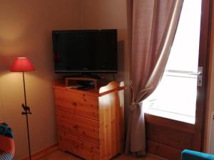 Appartement 2 pièces - 5 pers - Parking privé et WIFI à La Frasse - FR-1-836-33