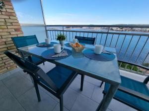 Apartamento en LEscala cerca de la playa, 2 habitaciones - HISP-236-213