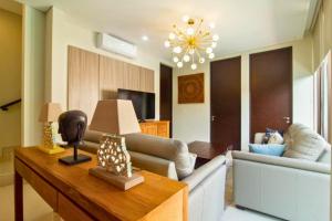 Edrea Comfortable 4 BR Private Pool Villa ZN403